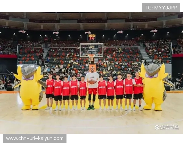 球员基金会捐款建场 贫困社区篮球设施改善